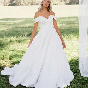 Essence of Australia Wedding Dress